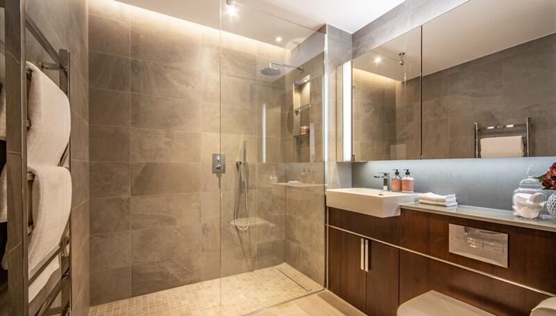 4 Thornes House, 6-8 Charles Clowes Walk, London